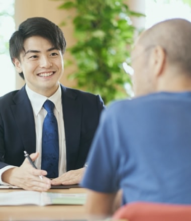 中小企業内部に突き刺さる関与イメージ画像